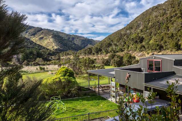 944 Mangatarere Valley Road Carterton_1