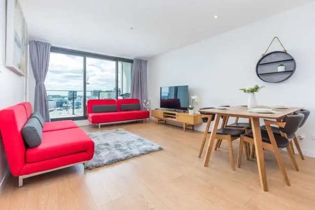 2 Bedroom 2 bathroom Seaview apartment in CBD