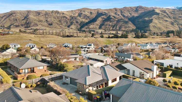 11B Little Oak Common Wanaka_20