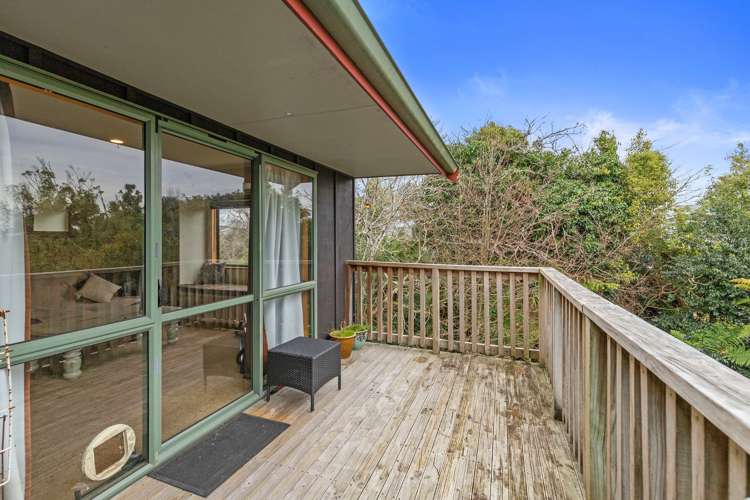 17b Morrison Crescent Glenview_12