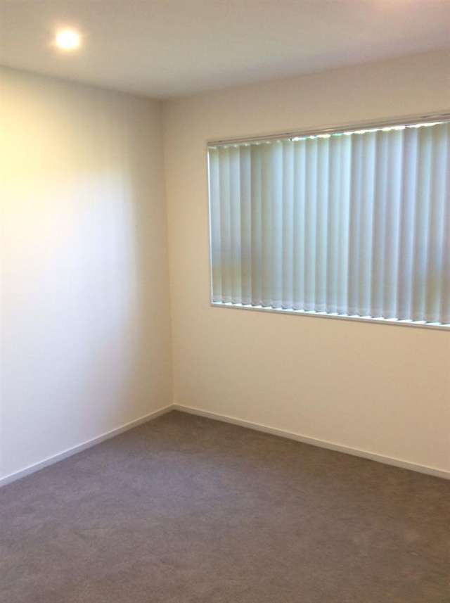 13a Orinda Close Botany Downs_3