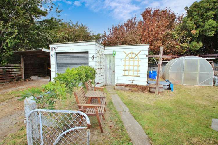 14 Oxford Street Gore Surrounds_16