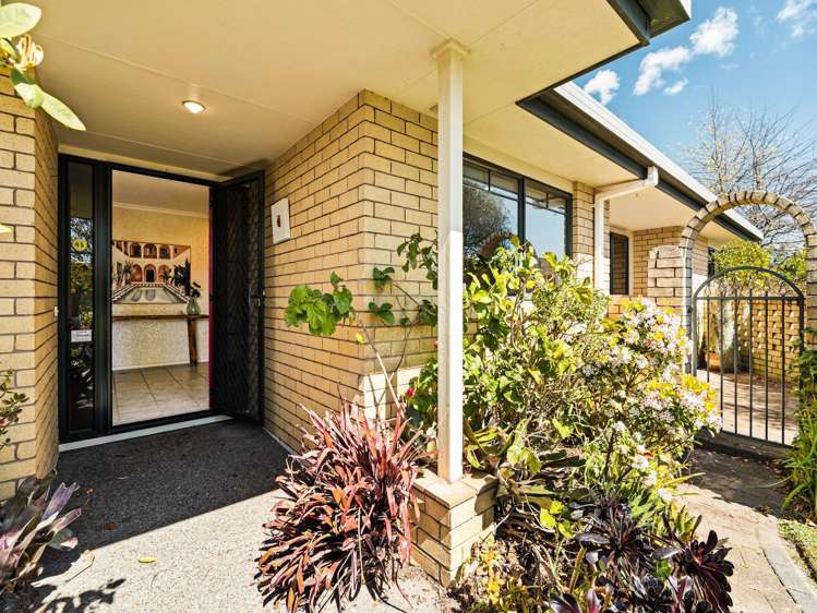 2 Luculia Drive Mt Maunganui_19
