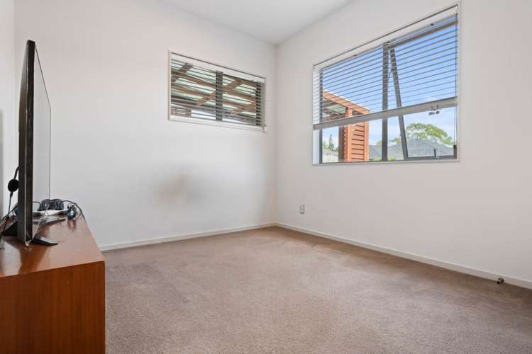 23 Hangahai Road Flat Bush_16