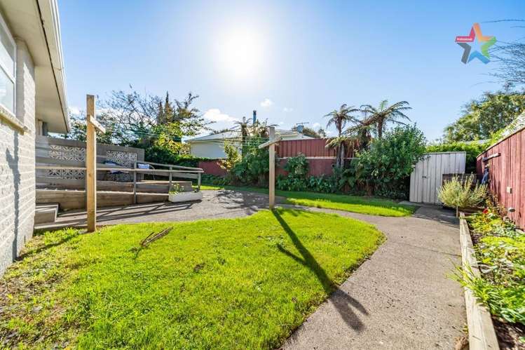 3 Waddington Drive Naenae_17