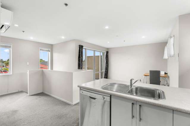 10/9 Cameron Street Sydenham_4