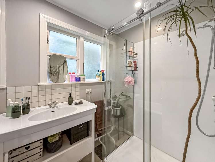 2732 Kimbolton Road Kimbolton_17