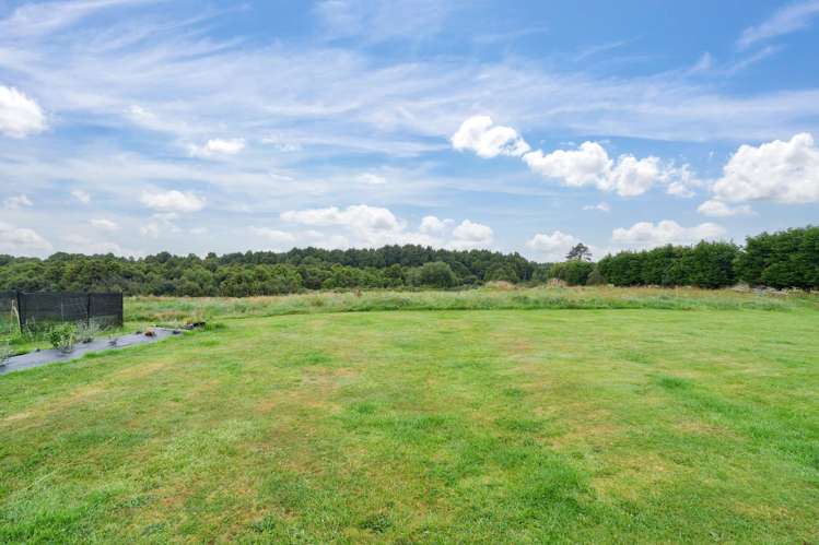 193 Mason Road Seaward Bush_17