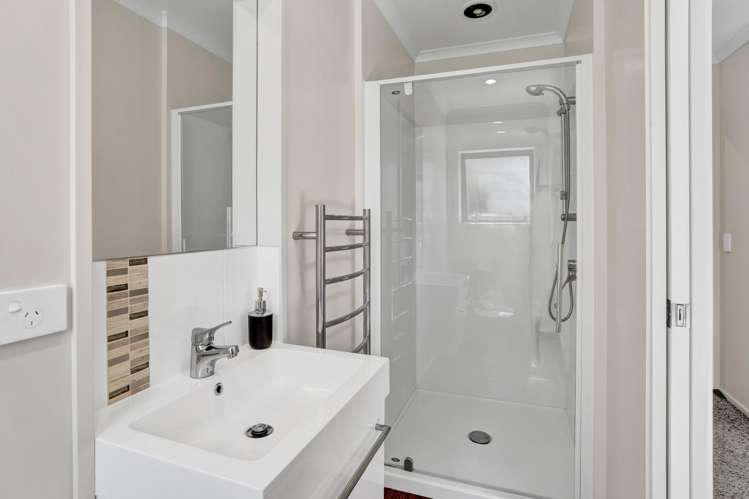 88 Te Arei Road East Lepperton_18