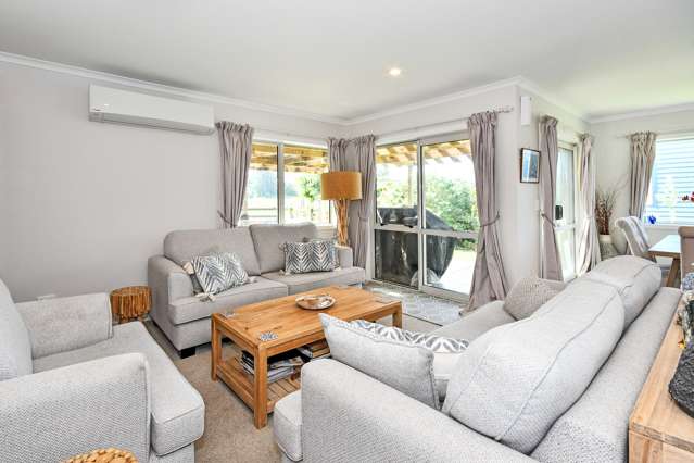 68 Kowhai Avenue Kaiaua_3