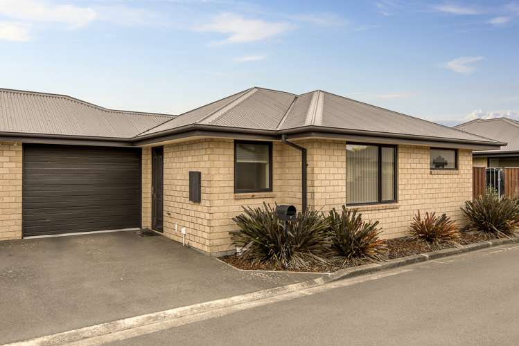 7 Cris Lodge Courts Hornby_1