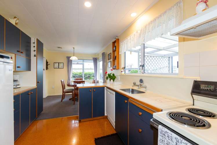 14 Liverpool Crescent Tamatea_14