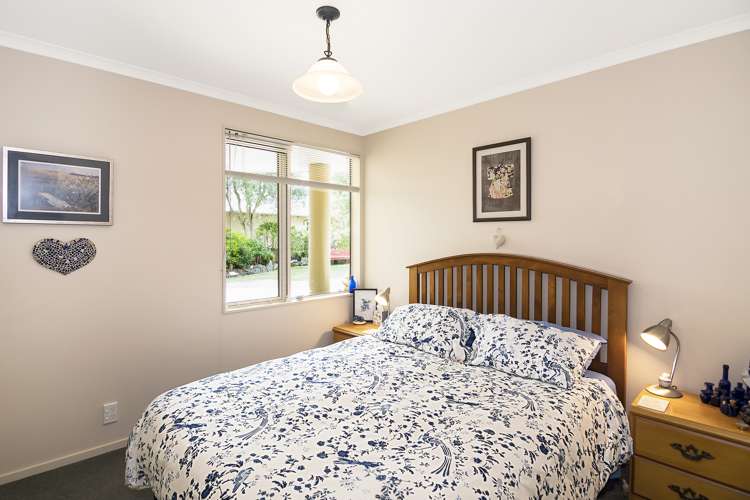 6 Redere Place Richmond_11