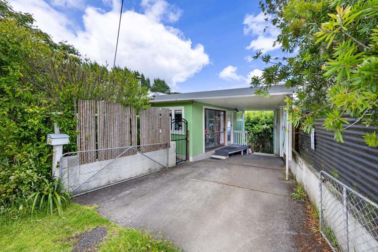 24 Lorenzen Bay Road Raglan_6