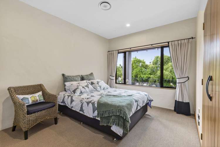 179 The Coastal Highway Redwood Valley_17