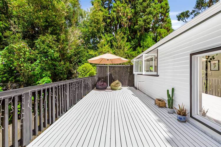 218 Woodlands Park Road Titirangi_11