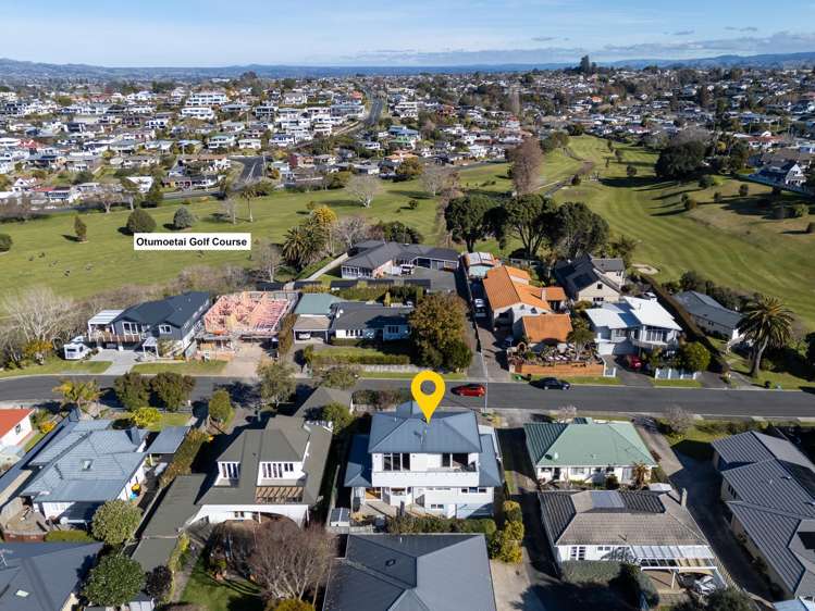 19 Crescent Road Otumoetai_28