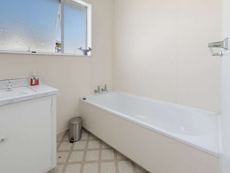 1/67 Fergusson Street Stoke_28