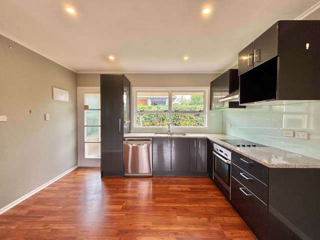 2 Bedroom Home in the Heart of Takapuna