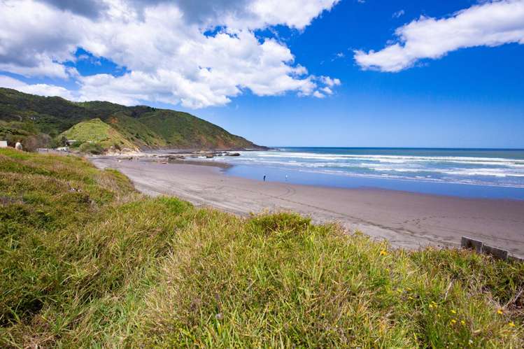 21 Ocean View Road Port Waikato_19