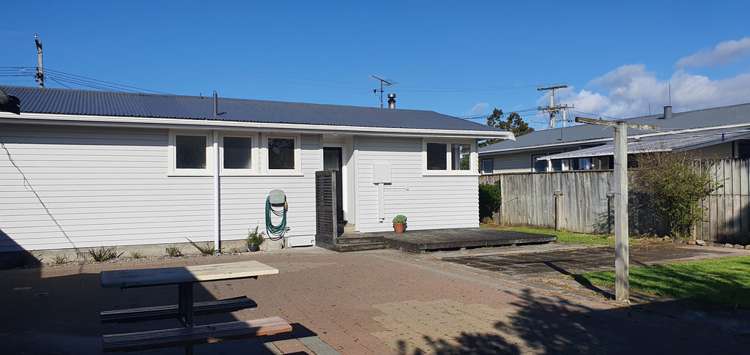 1 Hardie Grove Featherston_13