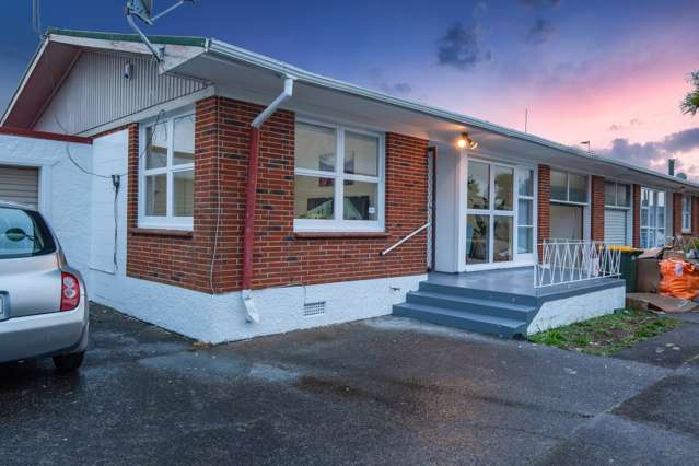 Beautifully Renovated 2-Bedroom Property with Study Room!
