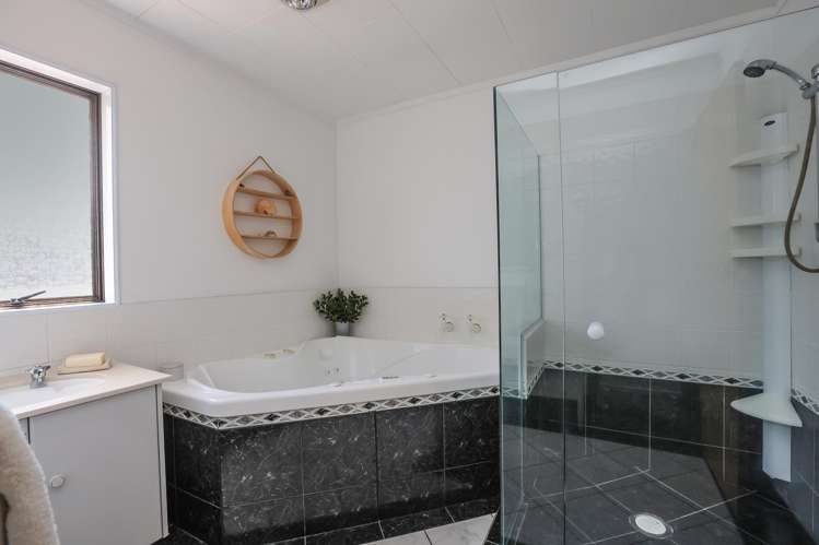 20 Birdwood Street Taradale_10