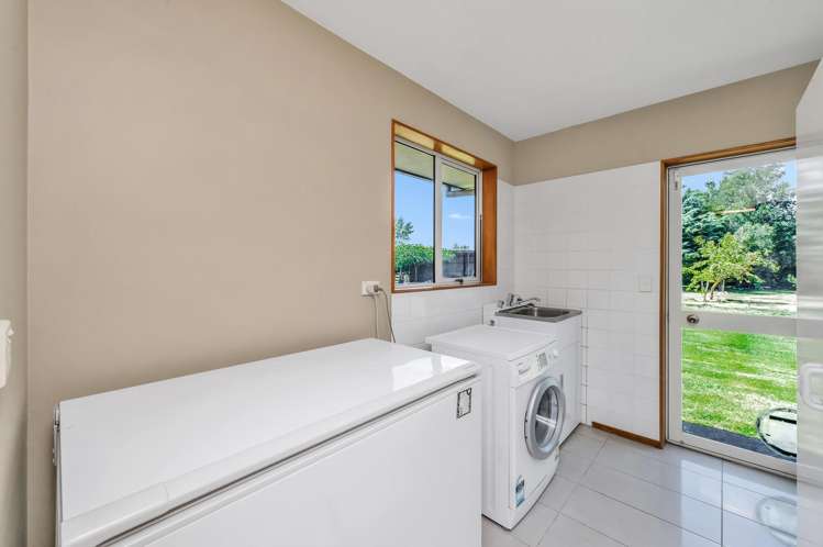 725 Ridgens Road Charing Cross_17