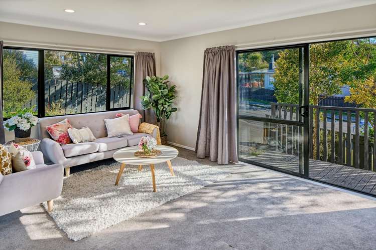 3 Makora Grove Paremata_2