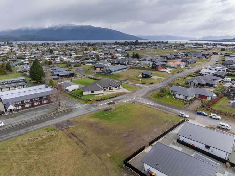 18 Burnby Drive Te Anau_2