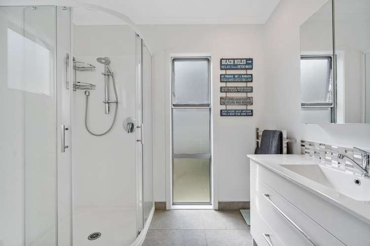 6 Te Puru Drive Maraetai_9