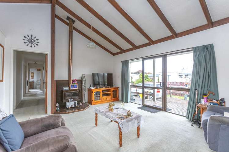 7 Prospect Terrace Paeroa_9