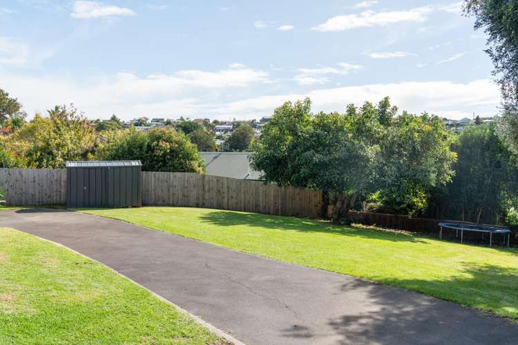 8 Lorna Place Brookfield_3