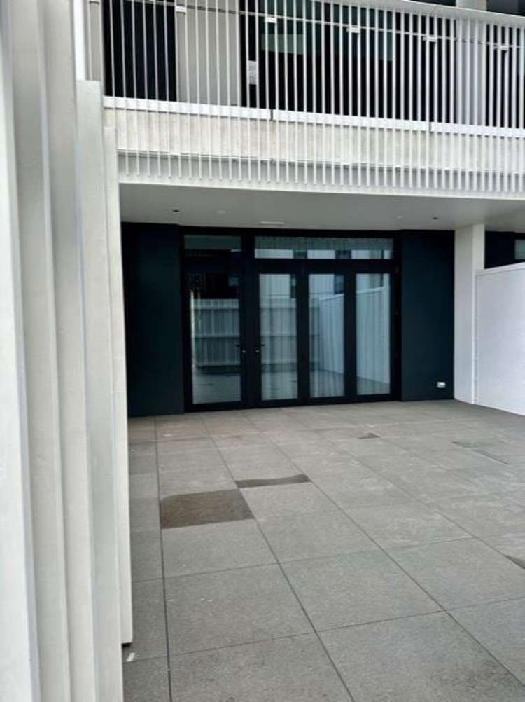 120/223A Green Lane West Epsom_10