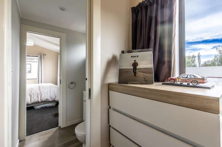 1 Rea Grove Turangi_14