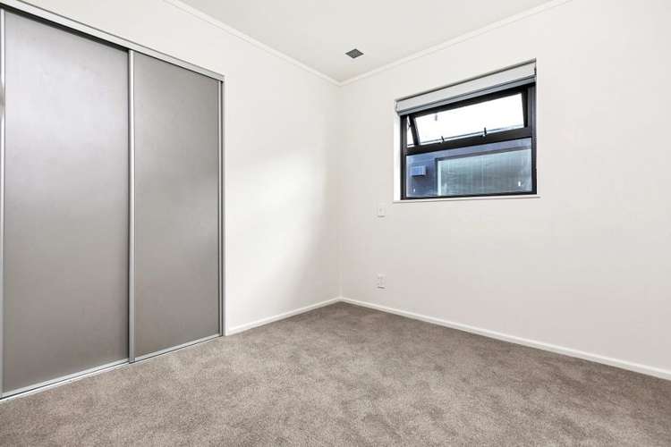  5R/16 Burton Street Grafton_10