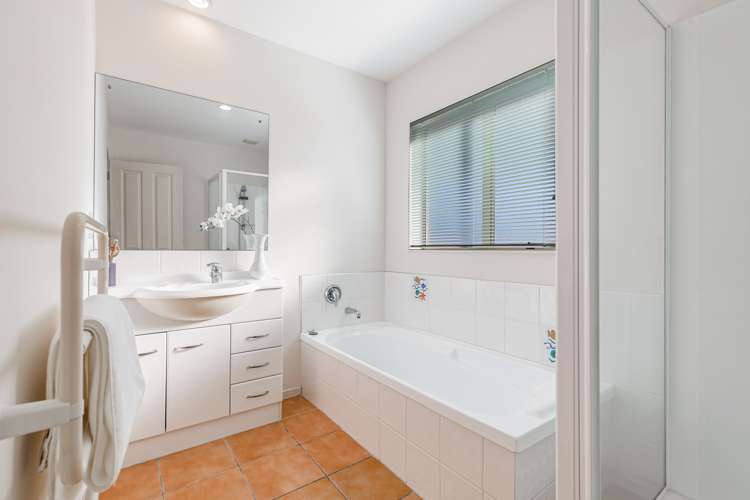 8b Kinross Street Blockhouse Bay_13