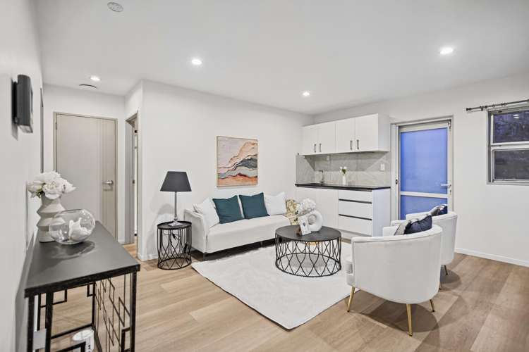 1722 Great North Road Avondale_2