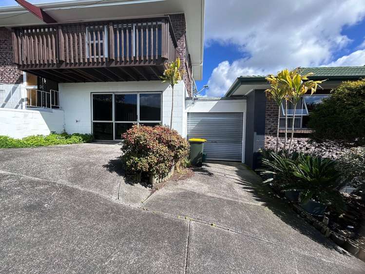 1/361 Wairau Road_0