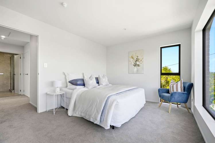 1/2 Coronation Street Belmont_8