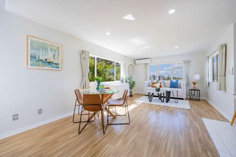 2/30 Martin Crescent Northcote_16