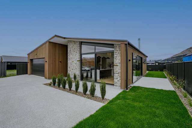 Crafted for Living – A Stand Out on Mason Street!