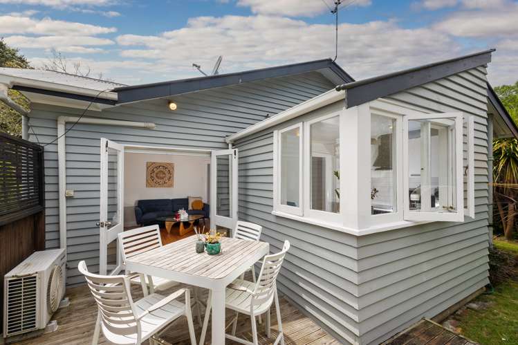 6 Phyllis Street Mount Albert_8