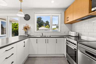 21 Bill Hercock Street_4