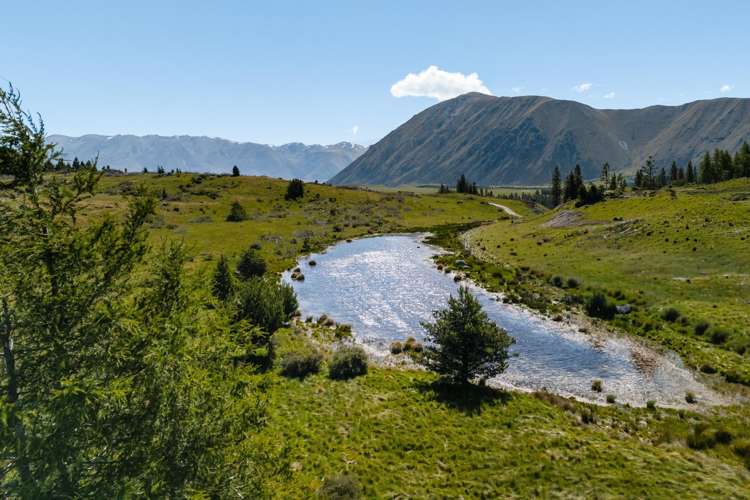 2/1857 Twizel Omarama Road_0