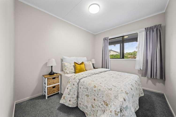 7b Justamere Place Manurewa_10