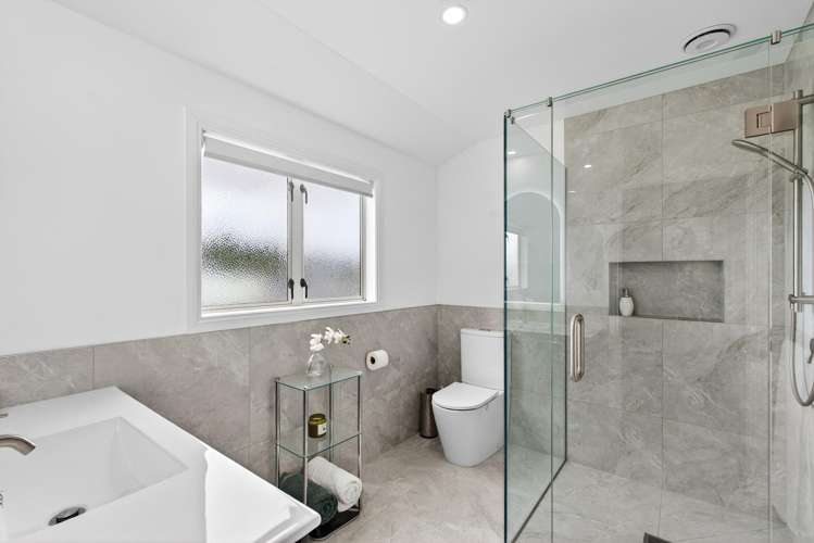 607 Market Street South Hastings_10