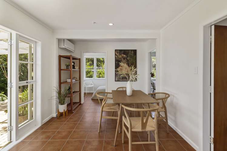 667 Huia Road Parau_19