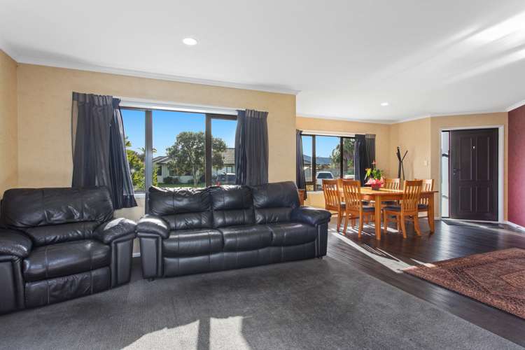 2 Marchignal Street Coastlands_3