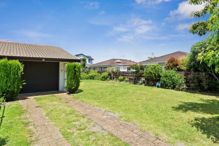 2 Eversham Road Mount Maunganui_9